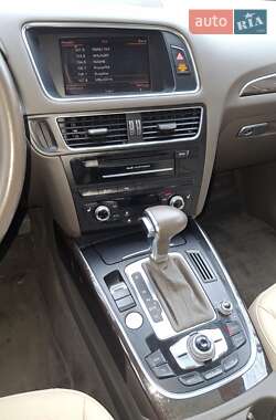 Внедорожник / Кроссовер Audi Q5 2014 в 