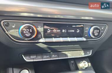 Внедорожник / Кроссовер Audi Q5 2020 в 