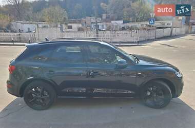 Внедорожник / Кроссовер Audi Q5 2020 в 