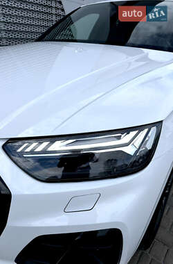Внедорожник / Кроссовер Audi Q5 2021 в 
