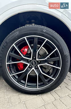 Внедорожник / Кроссовер Audi Q5 2021 в 