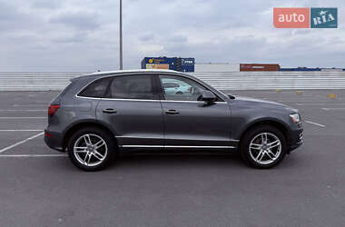 Внедорожник / Кроссовер Audi Q5 2016 в 