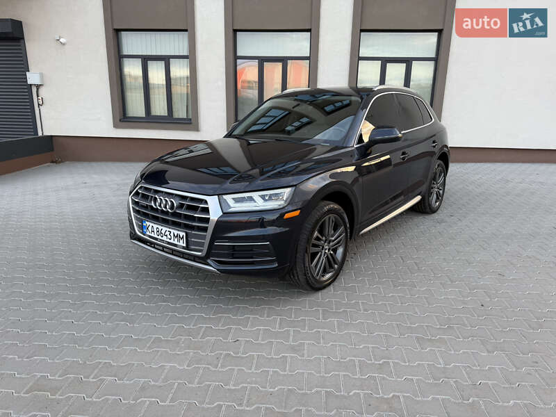 Позашляховик / Кросовер Audi Q5 2017 в 