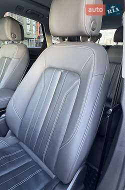 Внедорожник / Кроссовер Audi Q5 2020 в 