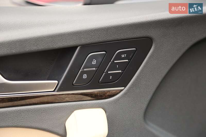 Позашляховик / Кросовер Audi Q5 2019 в Києві