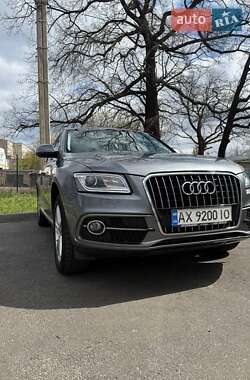 Внедорожник / Кроссовер Audi Q5 2015 в 