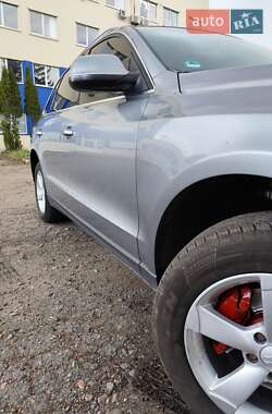 Внедорожник / Кроссовер Audi Q5 2011 в 