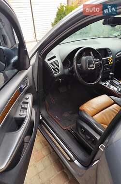 Внедорожник / Кроссовер Audi Q5 2011 в 