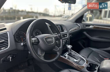 Внедорожник / Кроссовер Audi Q5 2016 в 