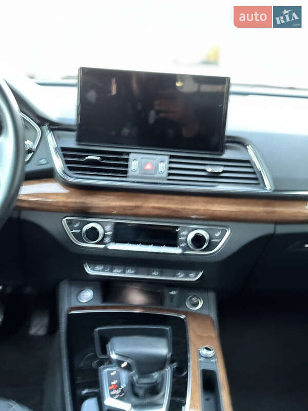 Позашляховик / Кросовер Audi Q5 2022 в Києві