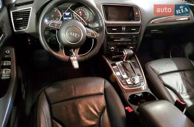 Внедорожник / Кроссовер Audi Q5 2015 в 