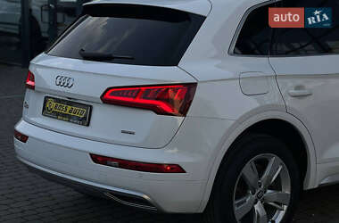 Внедорожник / Кроссовер Audi Q5 2019 в 