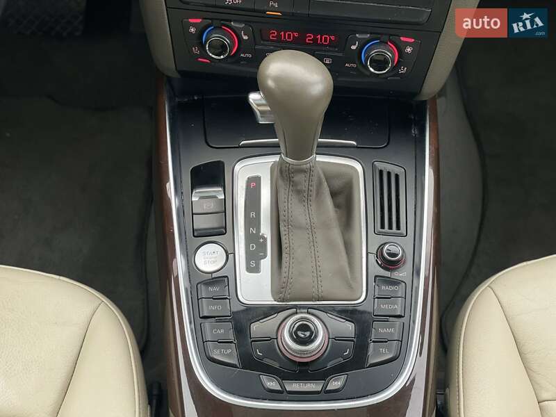 Позашляховик / Кросовер Audi Q5 2012 в Дніпрі