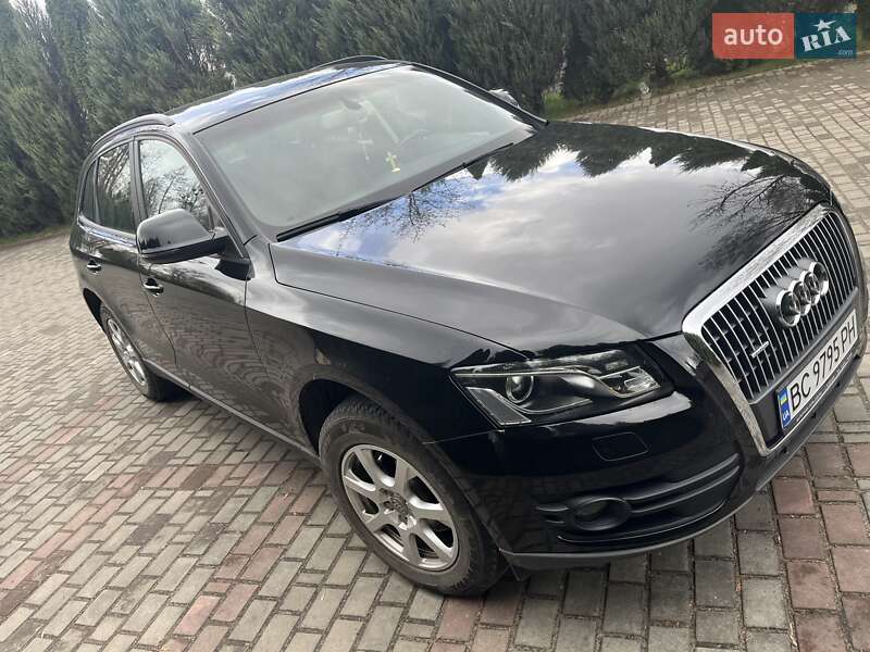 Позашляховик / Кросовер Audi Q5 2010 в Самборі