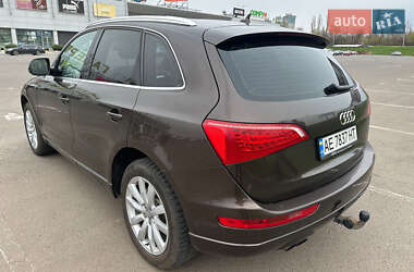 Внедорожник / Кроссовер Audi Q5 2011 в 
