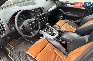 Внедорожник / Кроссовер Audi Q5 2011 в 