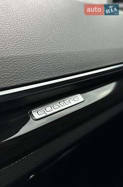 Внедорожник / Кроссовер Audi Q5 2018 в 