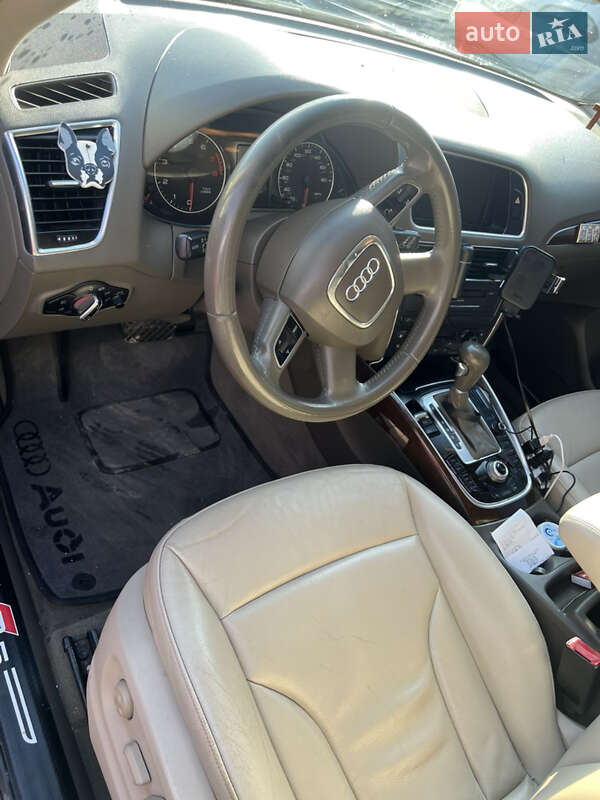 Позашляховик / Кросовер Audi Q5 2011 в Сокалі