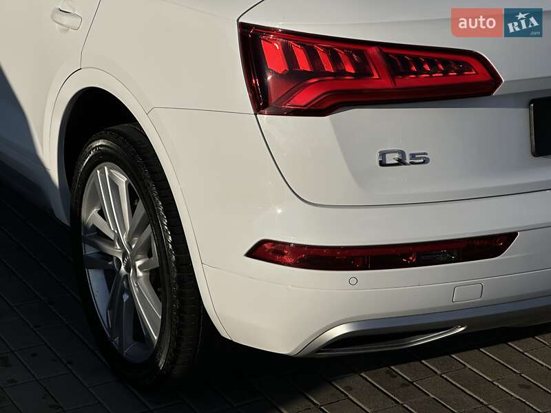 Внедорожник / Кроссовер Audi Q5 2018 в Мукачево