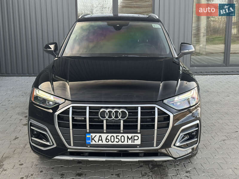 Позашляховик / Кросовер Audi Q5 2020 в Києві