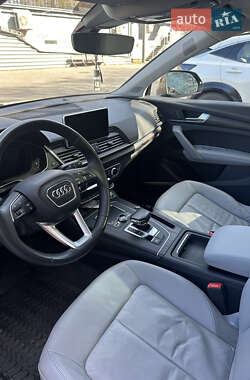 Внедорожник / Кроссовер Audi Q5 2018 в 