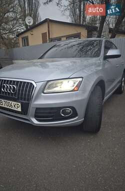 Внедорожник / Кроссовер Audi Q5 2012 в 