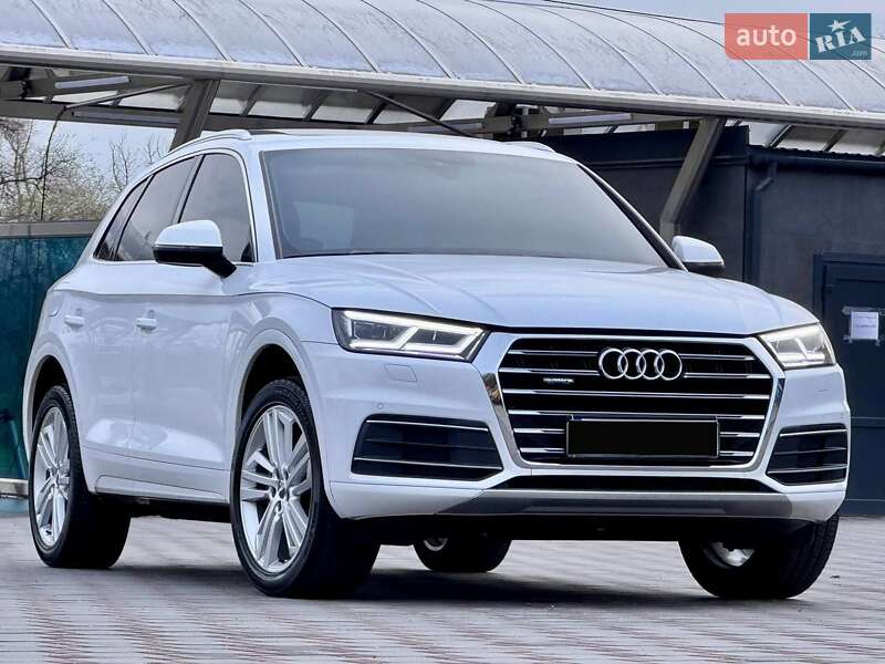 Внедорожник / Кроссовер Audi Q5 2020 в 