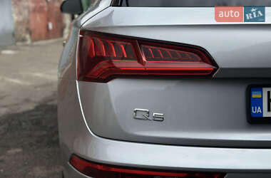 Внедорожник / Кроссовер Audi Q5 2017 в 