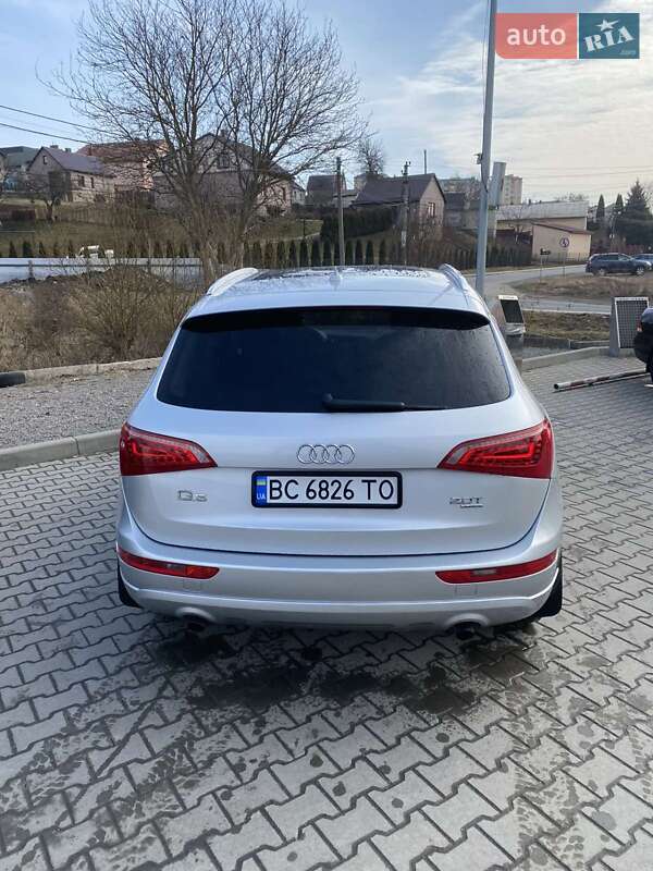 Позашляховик / Кросовер Audi Q5 2010 в Львові