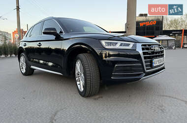 Внедорожник / Кроссовер Audi Q5 2018 в Полтаве