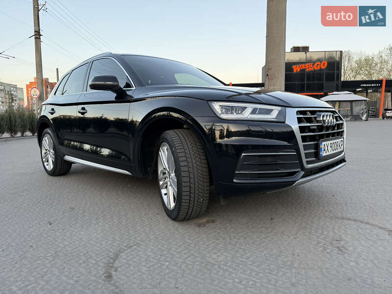Внедорожник / Кроссовер Audi Q5 2018 в Полтаве