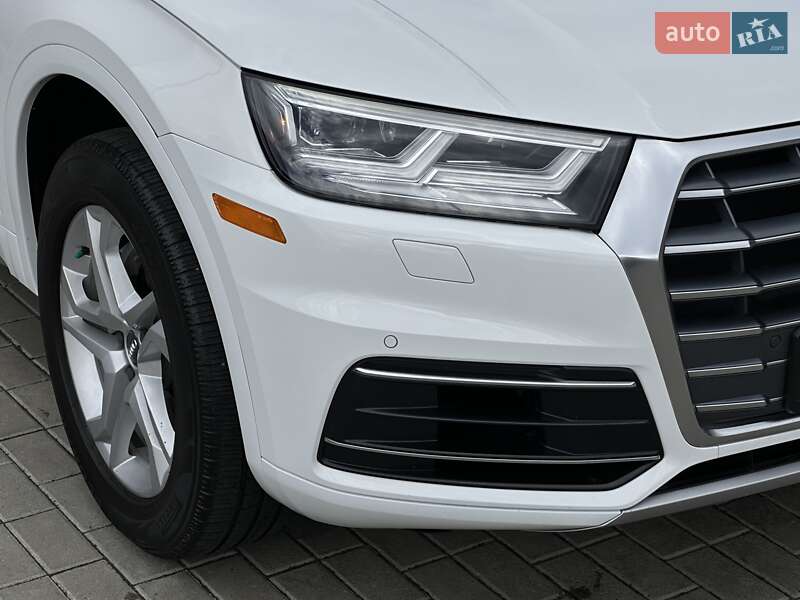 Внедорожник / Кроссовер Audi Q5 2018 в Мукачево