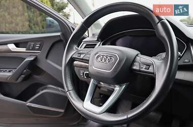 Внедорожник / Кроссовер Audi Q5 2019 в 