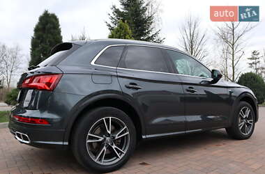 Внедорожник / Кроссовер Audi Q5 2019 в 