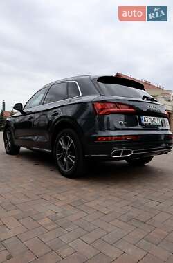 Внедорожник / Кроссовер Audi Q5 2019 в 