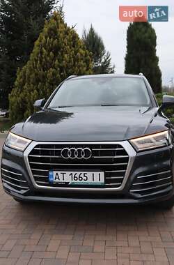 Внедорожник / Кроссовер Audi Q5 2019 в 