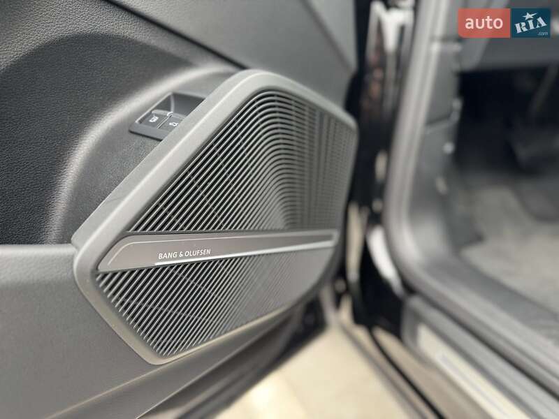 Внедорожник / Кроссовер Audi Q5 2024 в Киеве