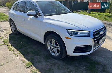 Внедорожник / Кроссовер Audi Q5 2019 в 