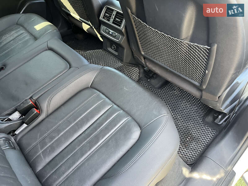 Внедорожник / Кроссовер Audi Q5 2019 в Краматорске