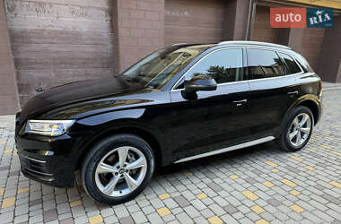 Внедорожник / Кроссовер Audi Q5 2019 в 