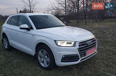Внедорожник / Кроссовер Audi Q5 2017 в 