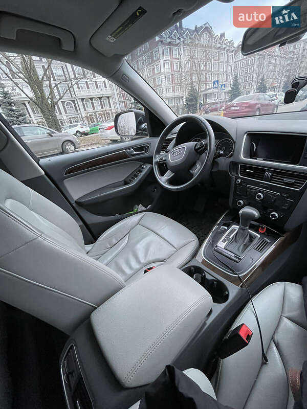 Внедорожник / Кроссовер Audi Q5 2016 в Киеве