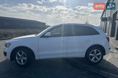 Внедорожник / Кроссовер Audi Q5 2012 в 