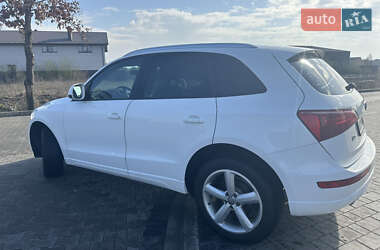 Внедорожник / Кроссовер Audi Q5 2012 в 
