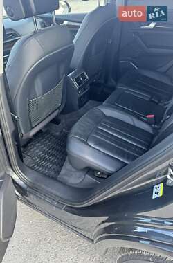 Внедорожник / Кроссовер Audi Q5 2017 в 