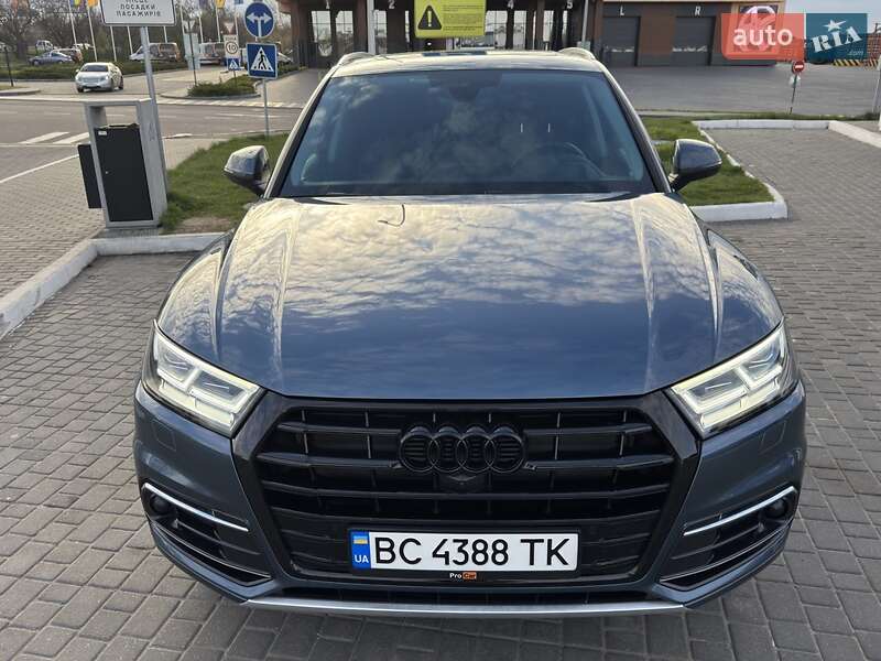 Внедорожник / Кроссовер Audi Q5 2018 в Одессе