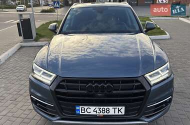Внедорожник / Кроссовер Audi Q5 2018 в 