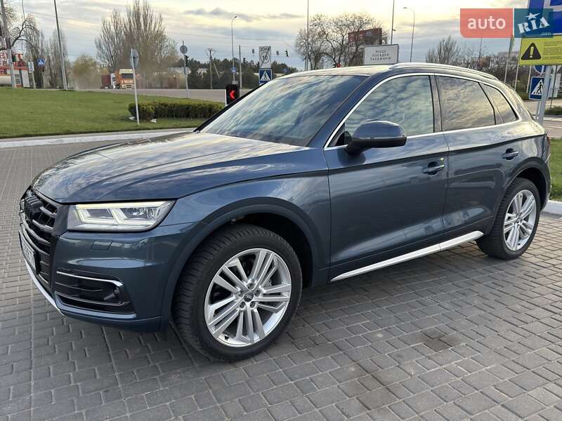 Внедорожник / Кроссовер Audi Q5 2018 в Одессе