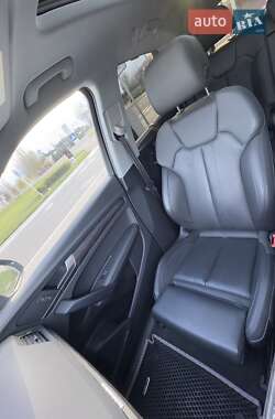 Внедорожник / Кроссовер Audi Q5 2018 в 