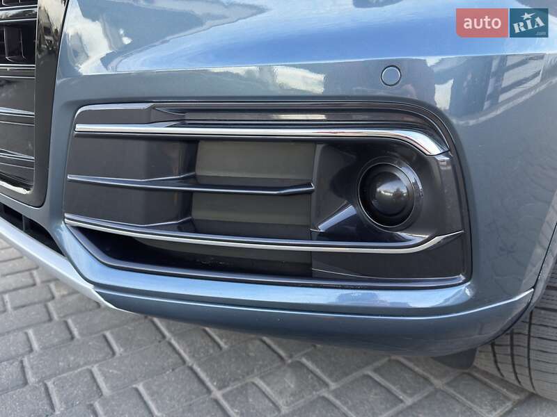 Внедорожник / Кроссовер Audi Q5 2018 в Одессе